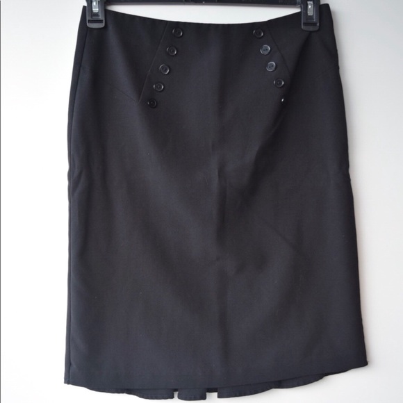 Black skirt - Picture 1 of 2